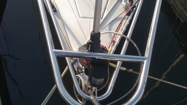 Cherche balcon avant pour First 29