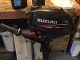 Moteur Hors-bord Suzuki 2,5 Cv arbre court en bon état de marche