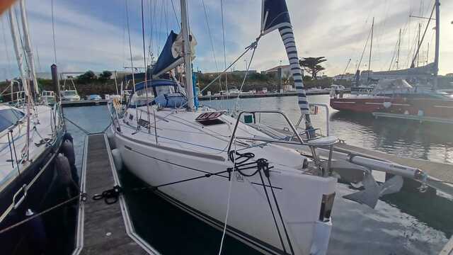 Dufour 325 GL