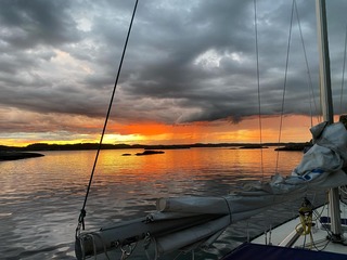 Quand le ciel nous donnes une panoplie de couleurs intenses.. Stauper island - Norway