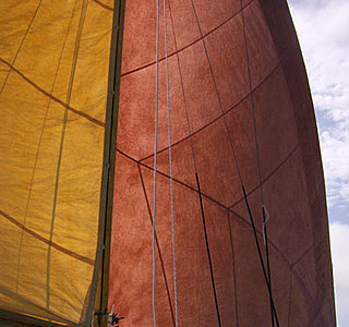 Voiles en couleurs