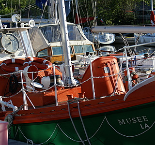 Bateau de travail