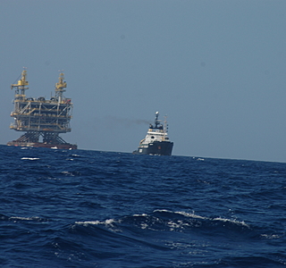 Navires insolites à l'horizon