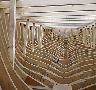 Voiles, coques, ponts et apparaux de vieux gréements 