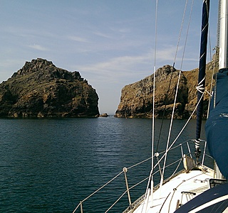 Falaises et reliefs vus du bateau