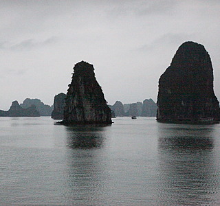 Falaises et reliefs vus du bateau
