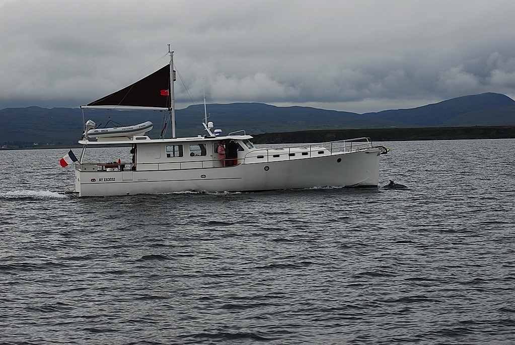 Quel bateau choisir pour la pêche en mer ? Nouvelle coque des chantiers ARE  TAHITI test drive 