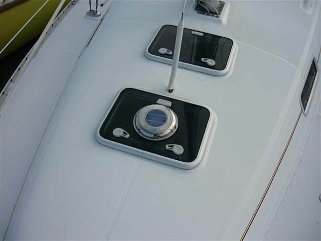 Ventilateur et aérateur de cabine bateau à installer sur le pont