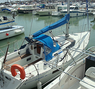 Oceanis 320