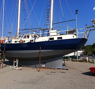 Bruce Roberts offshore 38 ketch