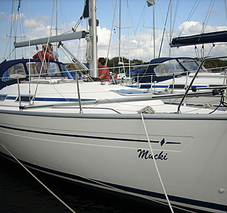 Bavaria 32