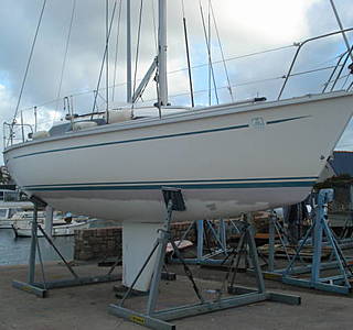 Dufour 28