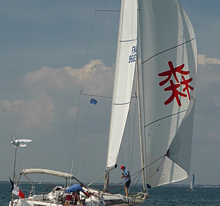 Oceanis 37