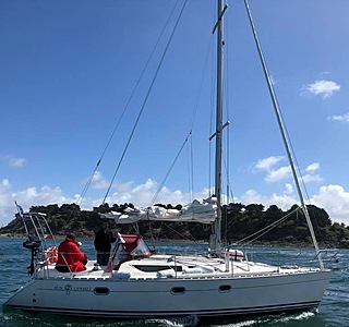 Sun Odyssey 33